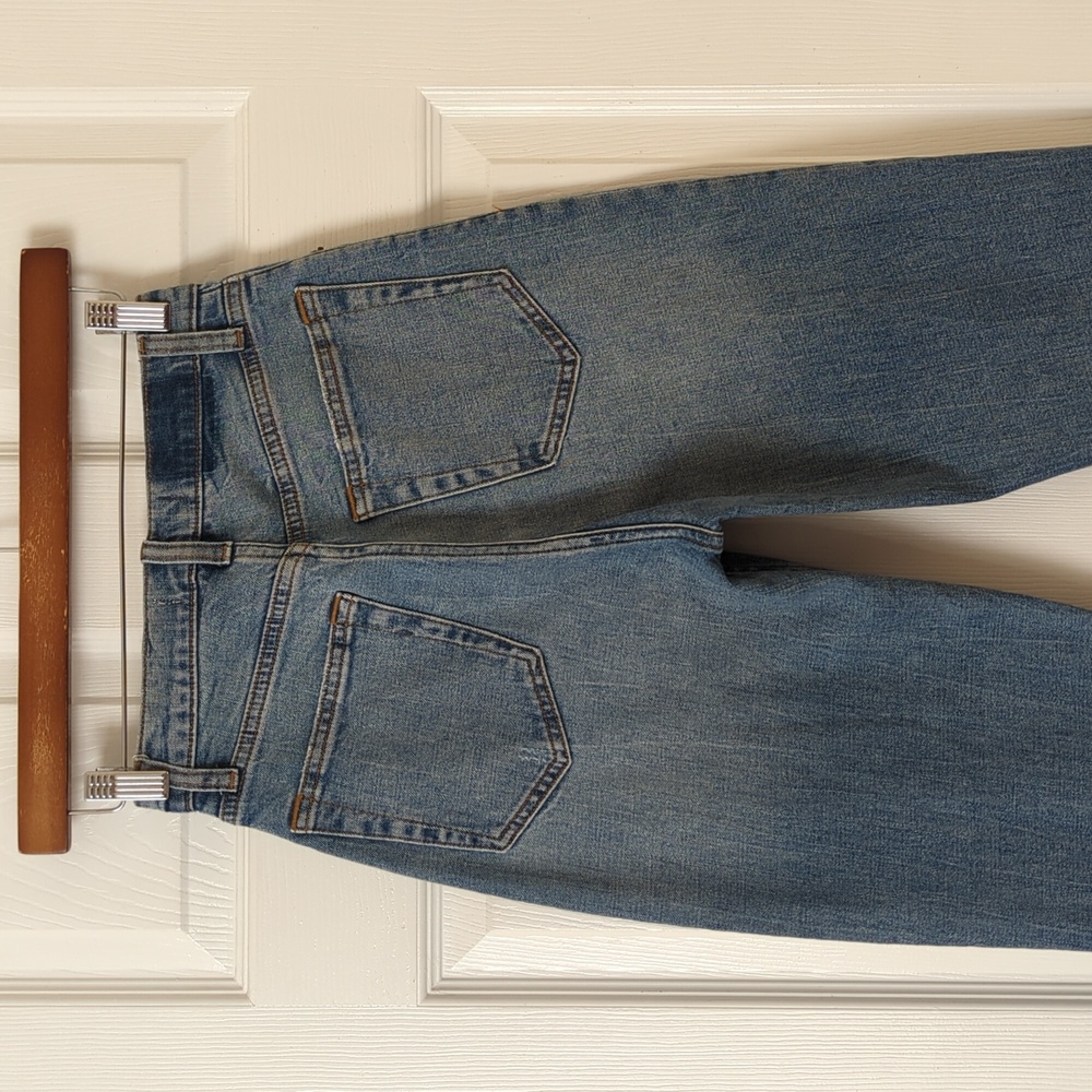 Abercrombie & Fitch Distressed Ankle Straight Ultra High Rise Curve Love Jeans - Picture 5 of 15